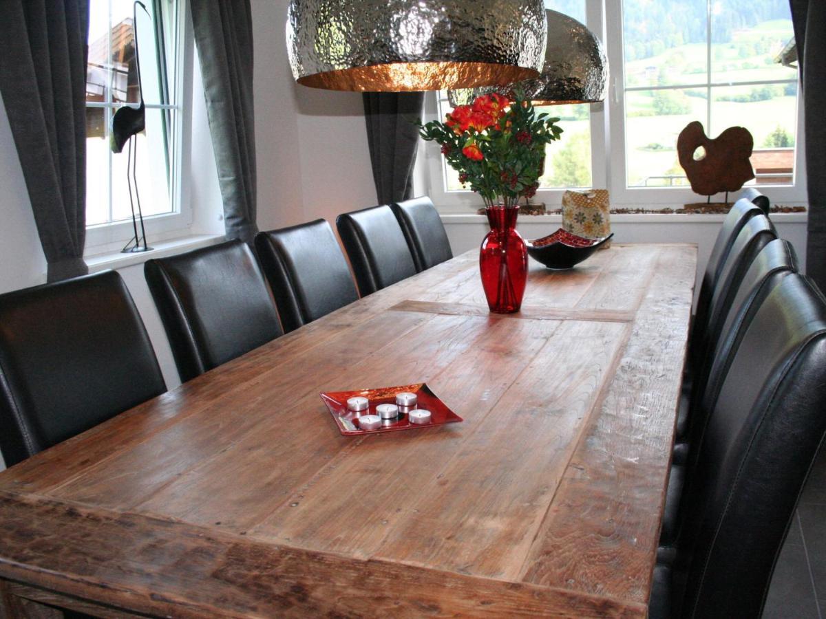 Luxurious Holiday Home With Terrace In Tyrol Brixen im Thale Luaran gambar