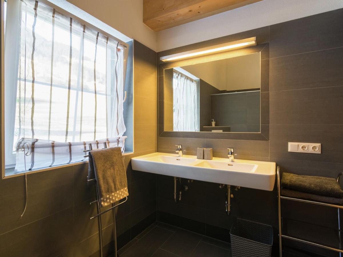 Luxurious Holiday Home With Terrace In Tyrol Brixen im Thale Luaran gambar