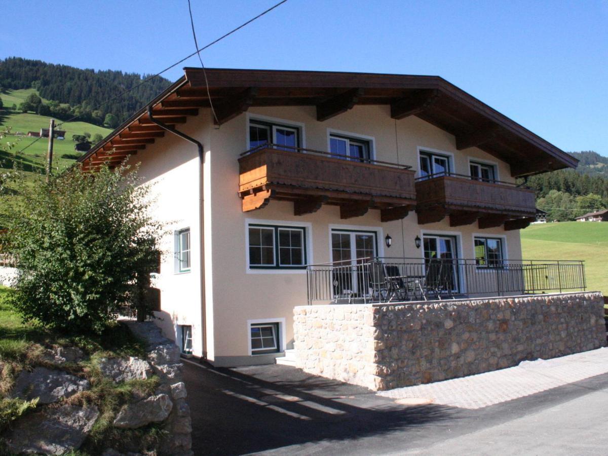 Luxurious Holiday Home With Terrace In Tyrol Brixen im Thale Luaran gambar
